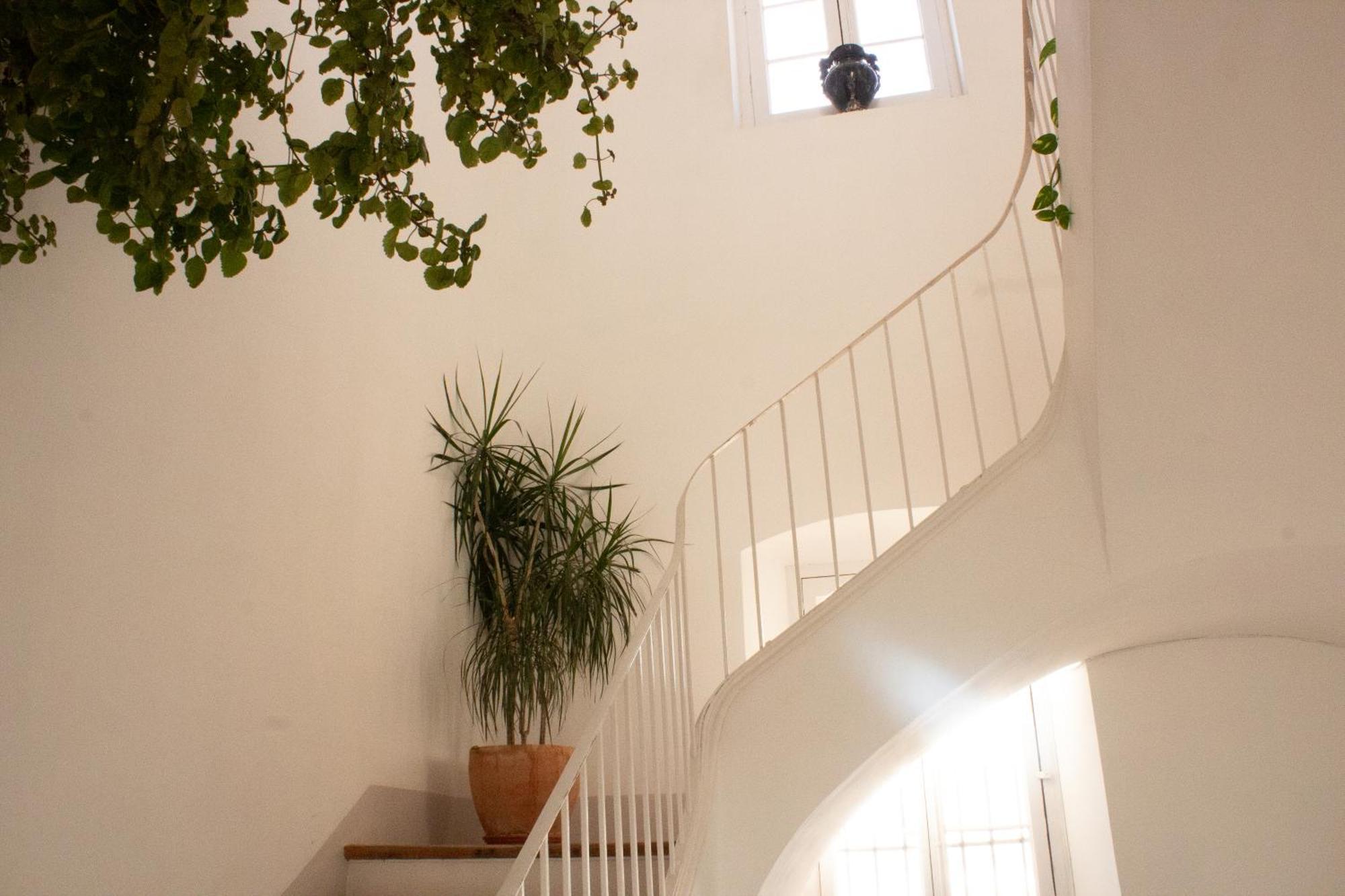 Rovira: Neoclassical Mansion Near Barcelona Country house