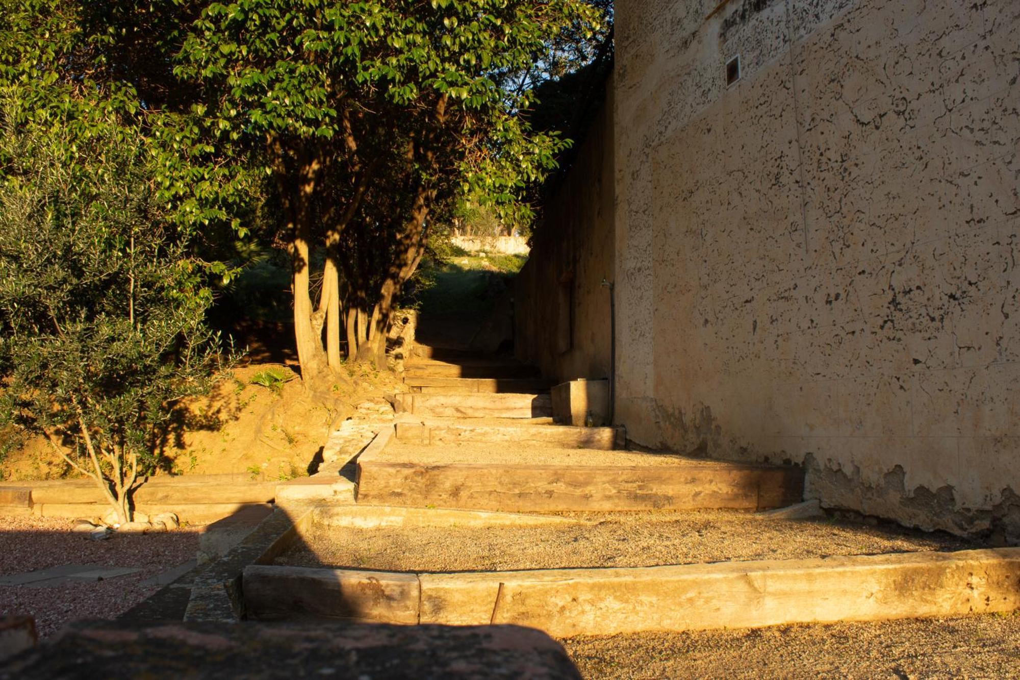 Country house Rovira: Neoclassical Mansion Near Barcelona Alella