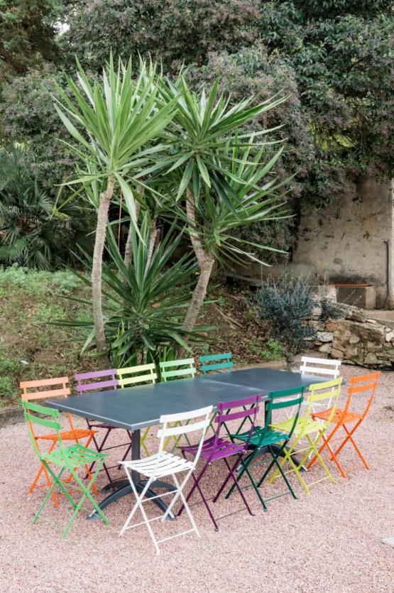 Rovira - Stunning Neoclassical Mansion, Just 20 Min Drive From Barcelona Center, Ideal For Groups And Families