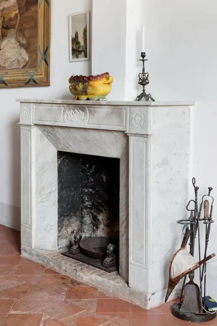 Rovira - Stunning Neoclassical Mansion, Just 20 Min Drive From Barcelona Center, Ideal For Groups And Families Alella