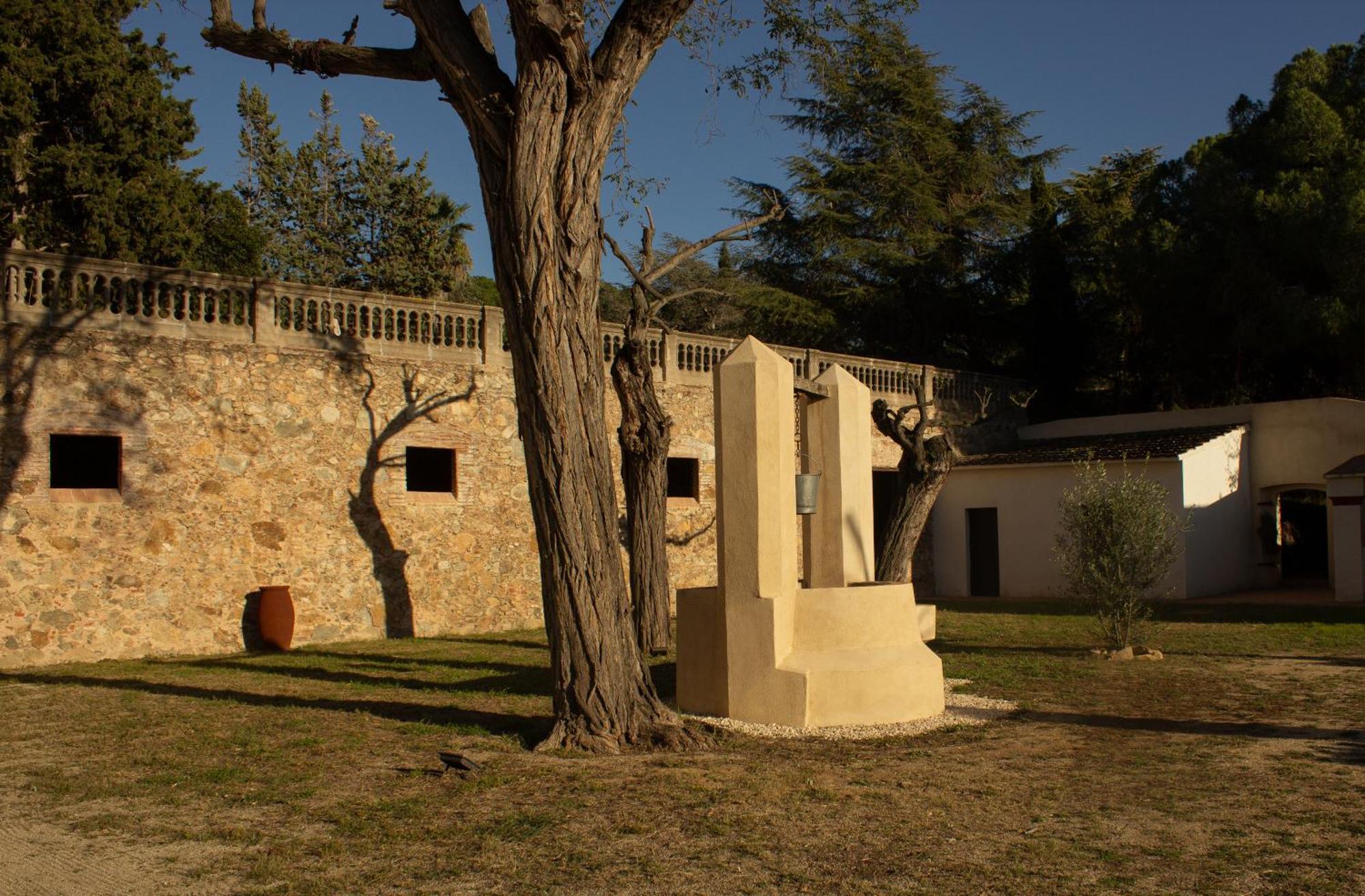 Gospodarstwo wiejskie Rovira - Stunning Neoclassical Mansion, Just 20 Min Drive From Barcelona Center, Ideal For Groups And Families