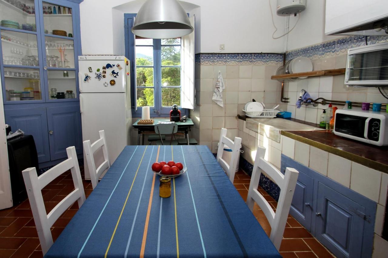 Country house Rovira: Neoclassical Mansion Near Barcelona