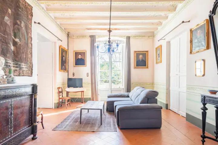 Rovira: Neoclassical Mansion Near Barcelona * Alella